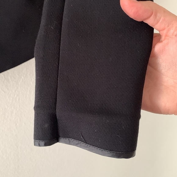 Banana Republic Cutaway Open Fitted Blazer - Picture 6 of 7